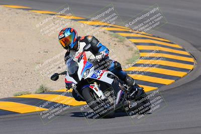 media/Oct-09-2022-SoCal Trackdays (Sun) [[95640aeeb6]]/Turns 9 and 10 (1050am)/